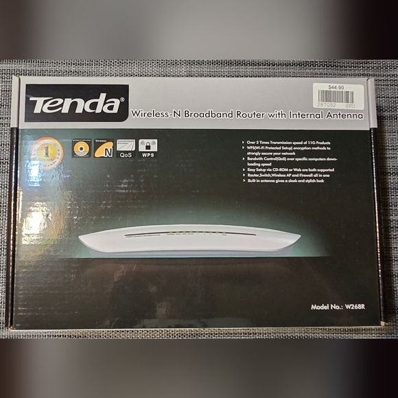 D-Link White Wireless Router - Picture 4 of 6